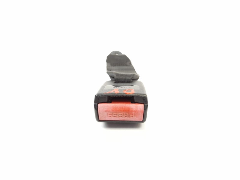 Recambio de enganche cinturon seguridad trasero izquierdo para peugeot 206 berlina 1.4 i referencia OEM IAM 4186092  
