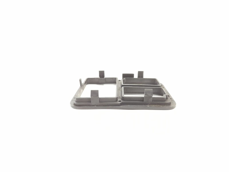 Recambio de moldura para nissan almera ii hatchback (n16) 1.8 referencia OEM IAM   