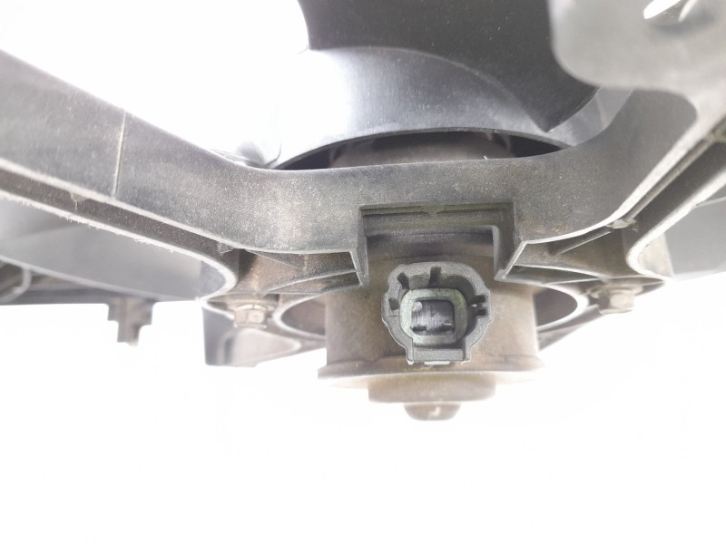Recambio de electroventilador para nissan almera ii hatchback (n16) 1.8 referencia OEM IAM ETP9629 8240297 