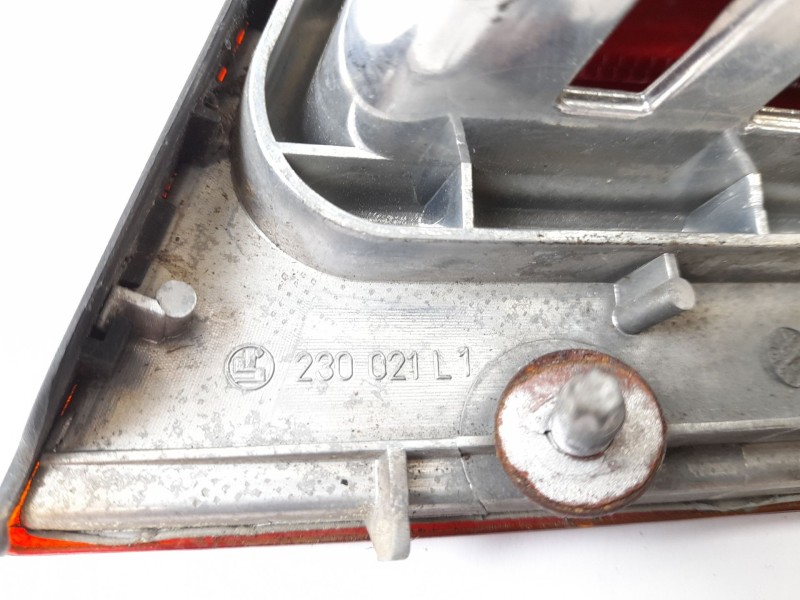 Recambio de piloto trasero izquierdo para bmw serie 3 berlina (e46) 320d referencia OEM IAM 230021L1 83649212A01572 