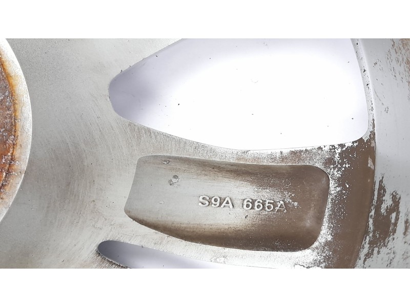 Recambio de llanta para honda cr-v (rd8) 2.2 ctdi referencia OEM IAM S9A665A 42700SCAG72 
