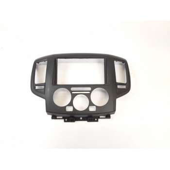 MOLDURA 68260BJ04D 68260BJ04C