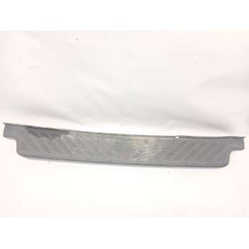PARAGOLPES TRASERO YC15-17E974 