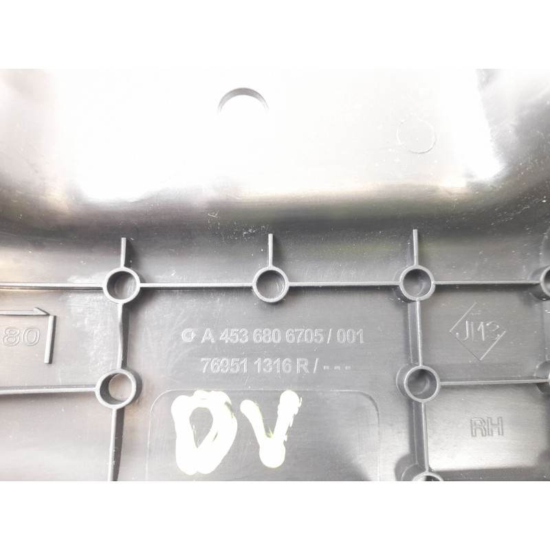 Recambio de moldura para smart fortwo coupé (453) 0.9 (453.344, 453.353) referencia OEM IAM A4536806705  