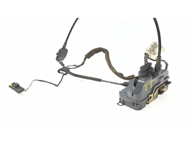 Recambio de cerradura puerta trasera izquierda para renault scenic ii 1.9 dci diesel referencia OEM IAM 8200235839  