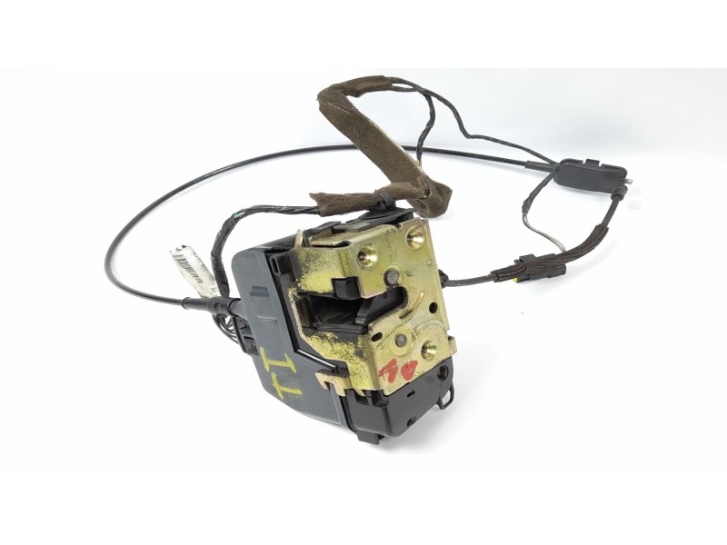 Recambio de cerradura puerta trasera izquierda para renault scenic ii 1.9 dci diesel referencia OEM IAM 8200235839  