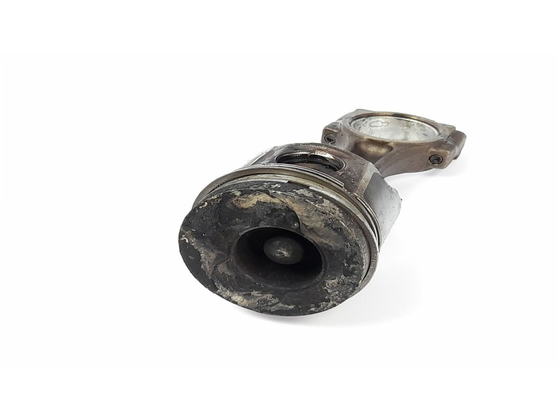 Recambio de piston para renault scenic ii 1.9 dci diesel referencia OEM IAM   