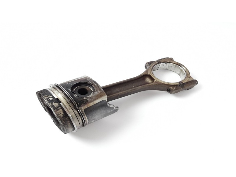 Recambio de piston para renault scenic ii 1.9 dci diesel referencia OEM IAM   