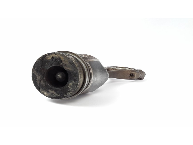 Recambio de piston para renault scenic ii 1.9 dci diesel referencia OEM IAM   
