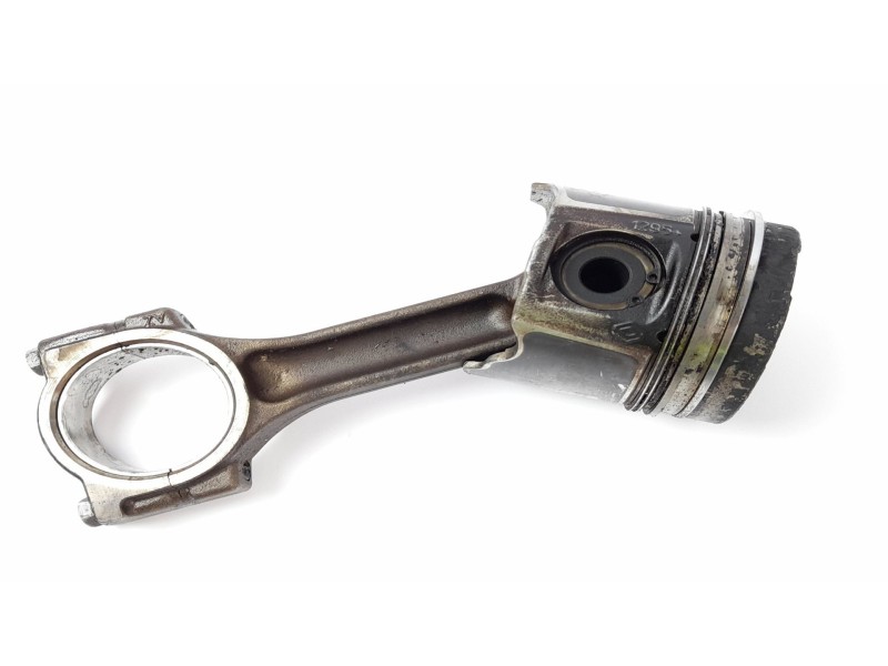 Recambio de piston para renault scenic ii 1.9 dci diesel referencia OEM IAM   