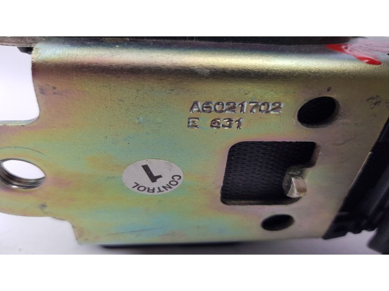 Recambio de cinturon seguridad tra. central para renault scenic ii 1.5 dci diesel referencia OEM IAM A6021702  