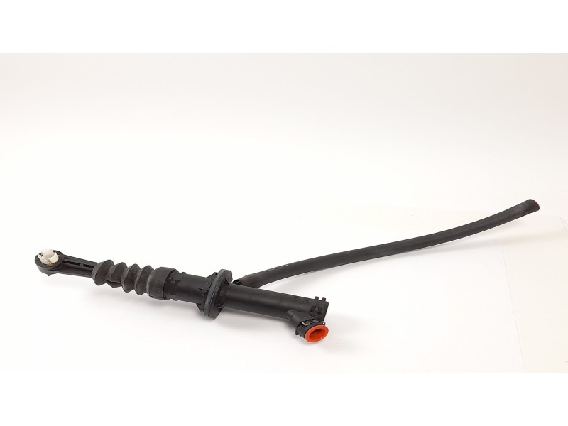 Recambio de bomba embrague para renault megane iii coupe dynamique referencia OEM IAM 306100018R  
