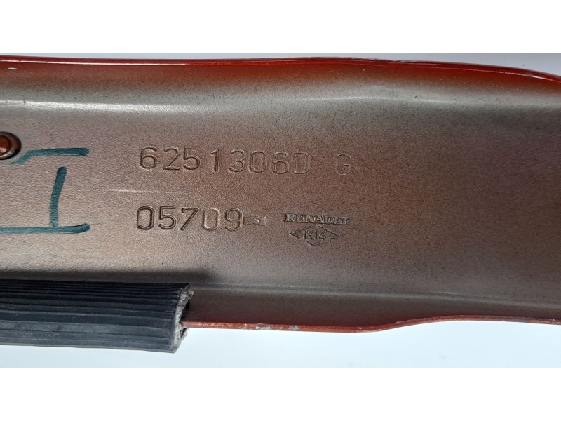 Recambio de soporte faro izquierdo para renault megane iii coupe dynamique referencia OEM IAM 6251306D 05709 