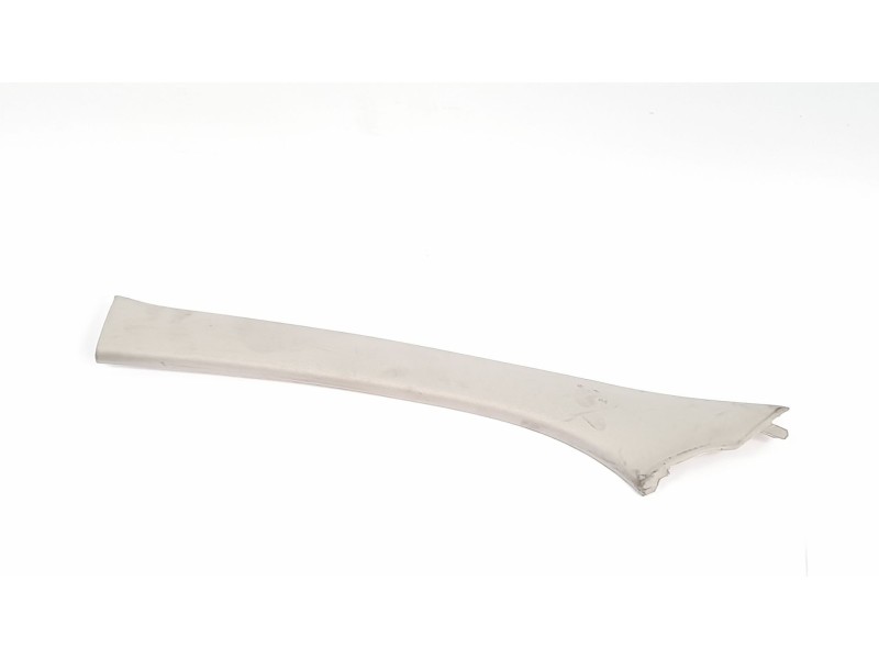 Recambio de molduras delanteras para renault megane iii coupe dynamique referencia OEM IAM 769120006R 631140052 