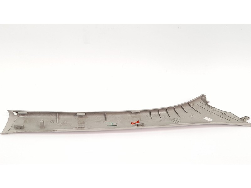 Recambio de molduras delanteras para renault megane iii coupe dynamique referencia OEM IAM 769120006R 631140052 