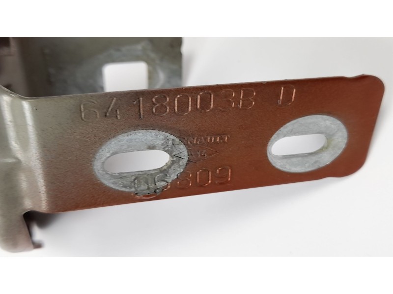 Recambio de soporte faro derecho para renault megane iii coupe dynamique referencia OEM IAM 64118003B 06809 