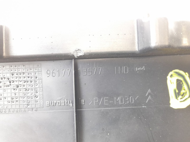 Recambio de moldura para s.m grecav sonique 0.4 referencia OEM IAM 9617713577  
