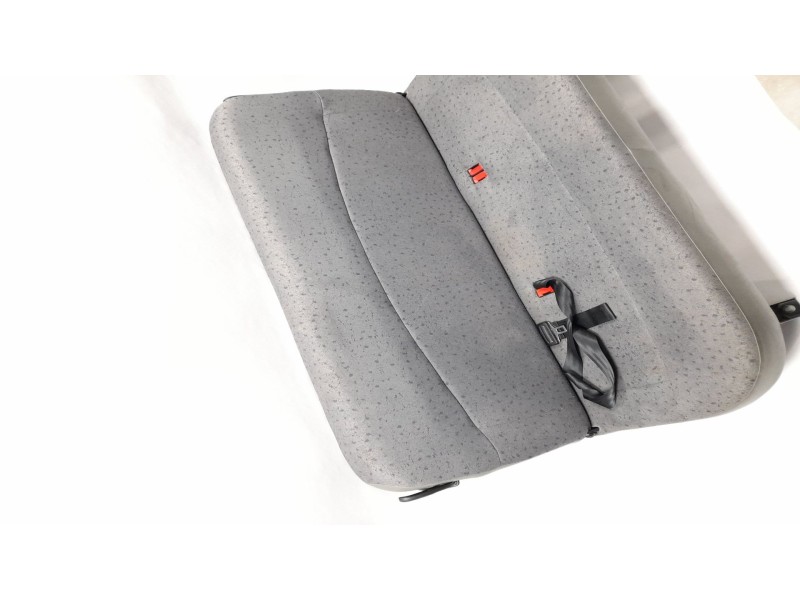 Recambio de asientos traseros para renault kangoo (f/kc0) authentique 4x4 referencia OEM IAM   