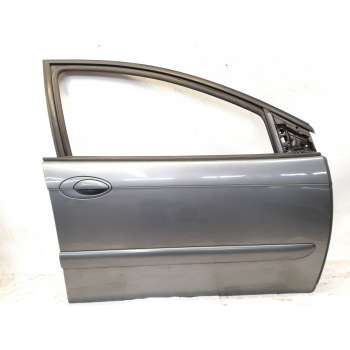 PUERTA DELANTERA DERECHA 