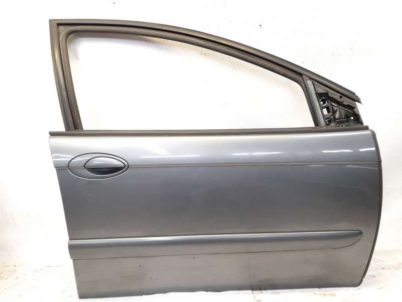 PUERTA DELANTERA DERECHA 