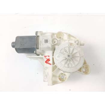 MOTOR ELEVALUNAS DELANTERO IZQUIERDO 0130822217 