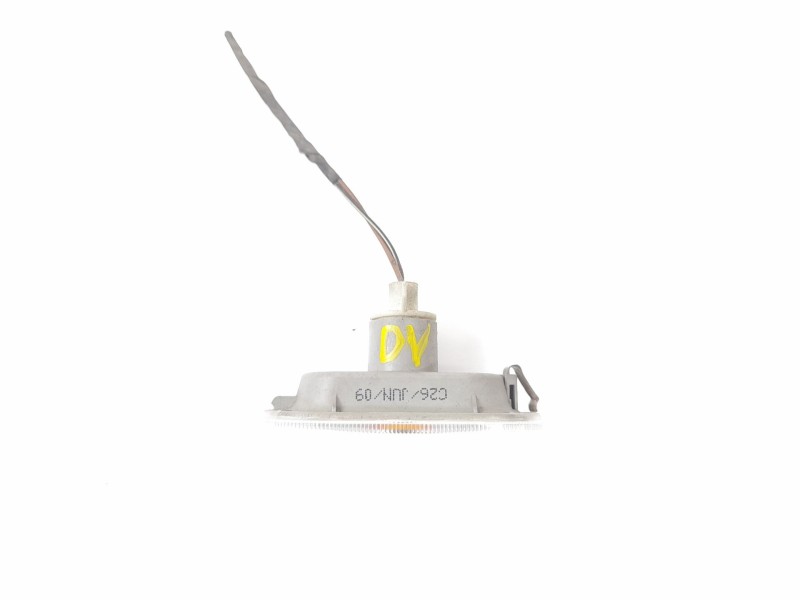 Recambio de piloto lateral izquierdo para seat leon (1p1) 1.9 tdi referencia OEM IAM 6L0949117A  