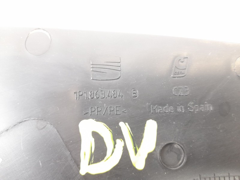 Recambio de moldura para seat leon (1p1) 1.9 tdi referencia OEM IAM   