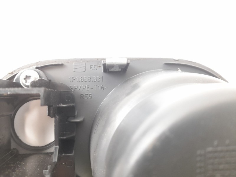 Recambio de moldura para seat leon (1p1) 1.9 tdi referencia OEM IAM 1P1858331  