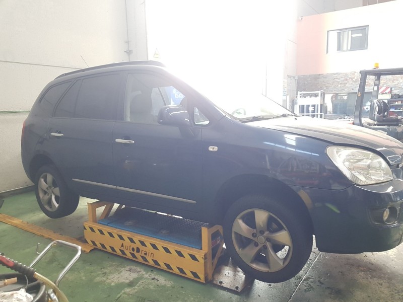 kia carens iii monospace un 2.0 crdi del año 2006