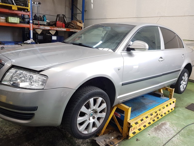 skoda superb (3u4) del año 2002