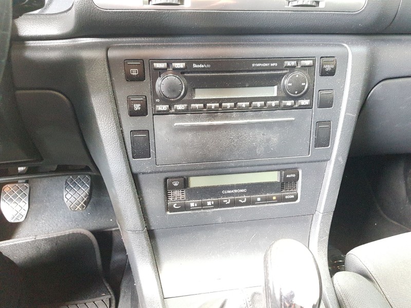 skoda superb (3u4) del año 2002