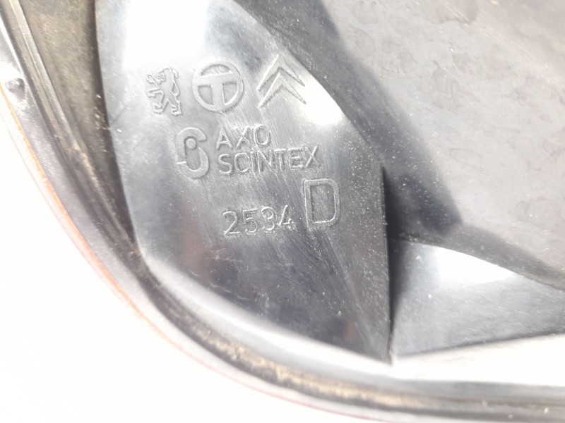 Recambio de piloto trasero derecho para citroen xsara (n1) 2.0 hdi 90 referencia OEM IAM 2534D  