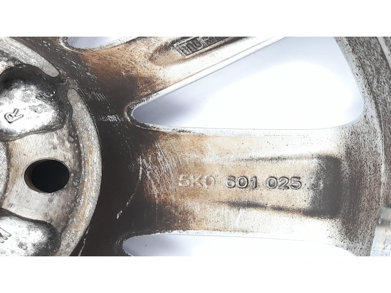Recambio de llanta para volkswagen golf plus (521) advance referencia OEM IAM 5K0601025  