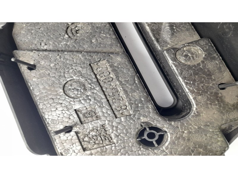 Recambio de moldura para bmw serie 3 touring (e46) 320d referencia OEM IAM 8254002 32311094680 