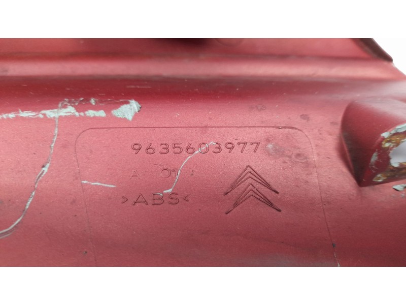 Recambio de rejilla delantera para citroen berlingo 1.9 diesel referencia OEM IAM 9635604880 9635603977 