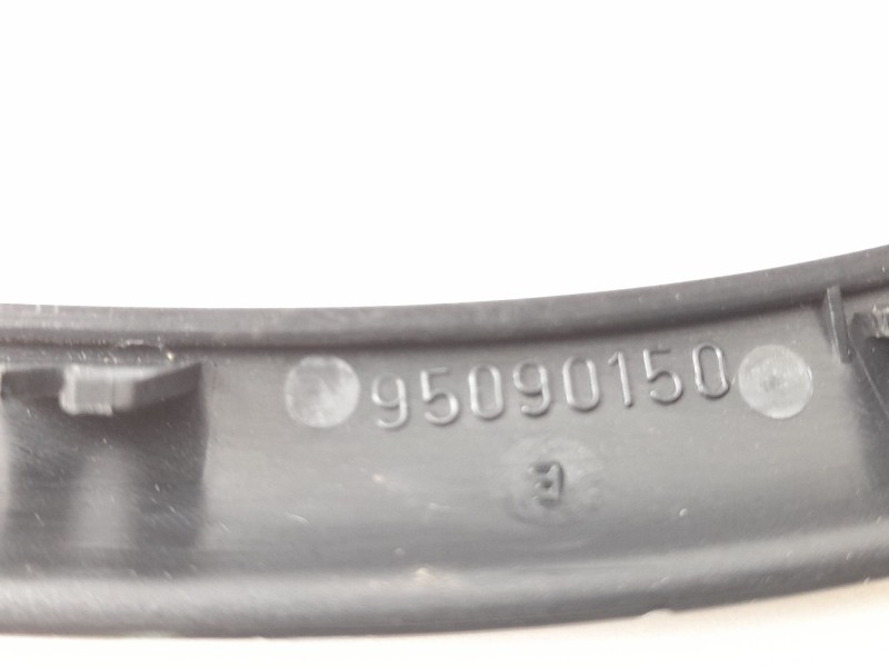 Recambio de molduras delanteras para citroen xsara (n1) 2.0 hdi 90 referencia OEM IAM 9623200277 95090150 
