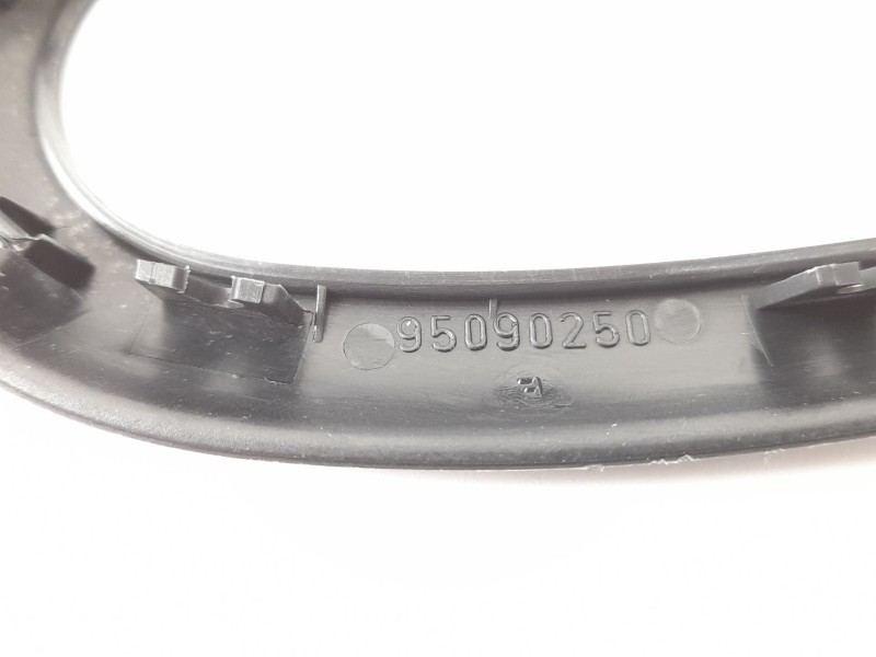 Recambio de molduras delanteras para citroen xsara (n1) 2.0 hdi 90 referencia OEM IAM 9623200377 95090250 