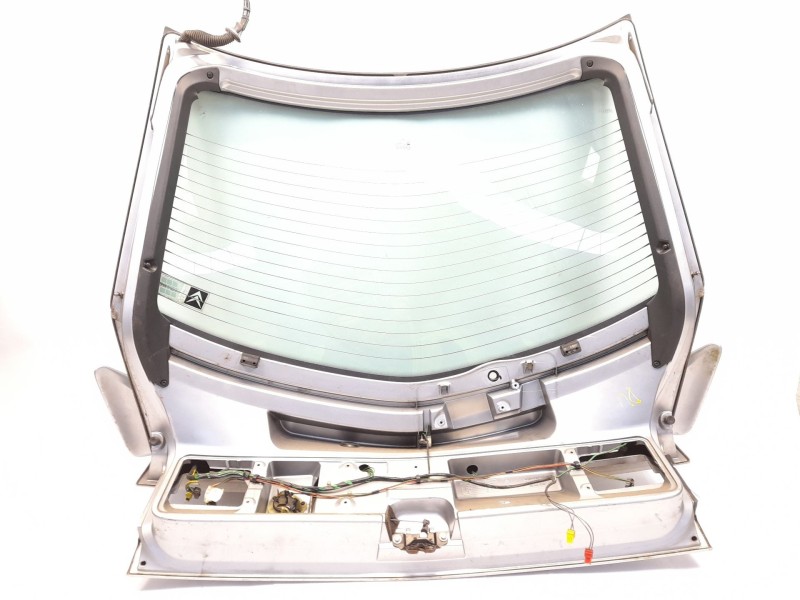 Recambio de tapa maletero para citroen xantia berlina 2.0 hdi sx referencia OEM IAM   