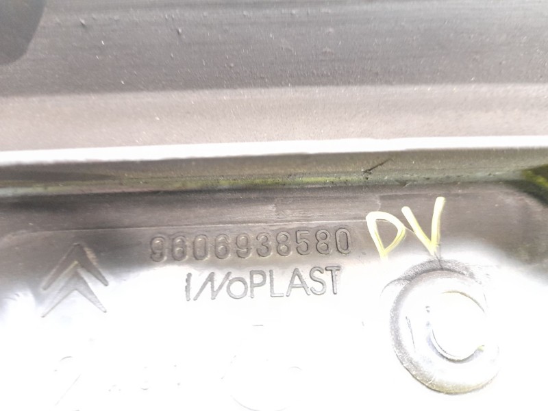 Recambio de panel frontal para citroen xantia berlina 2.0 hdi sx referencia OEM IAM 9606938580  