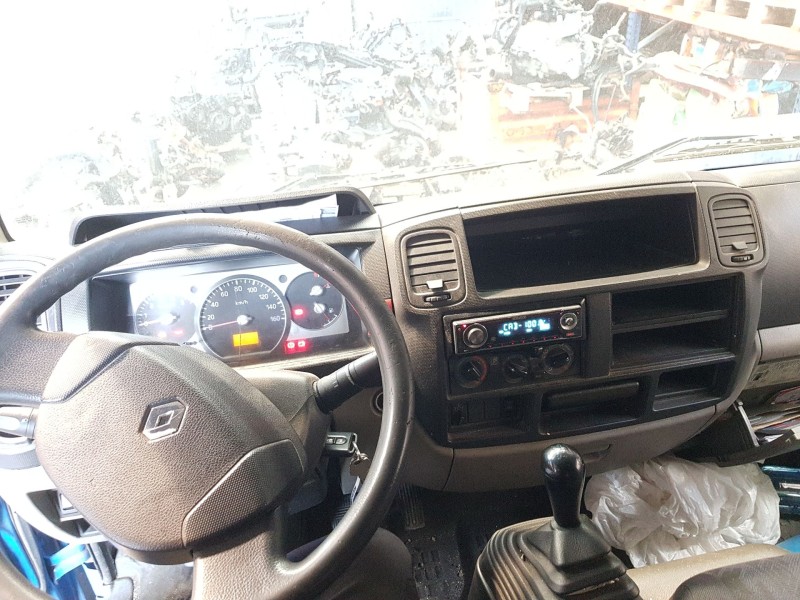 renault maxity del año 2007