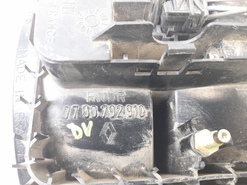 Recambio de piloto trasero derecho para renault 21 sedán (l48_) 2.0 referencia OEM IAM 7700792910  