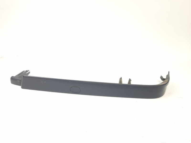 Recambio de molduras delanteras para volvo 460 (464) 1.8 referencia OEM IAM   