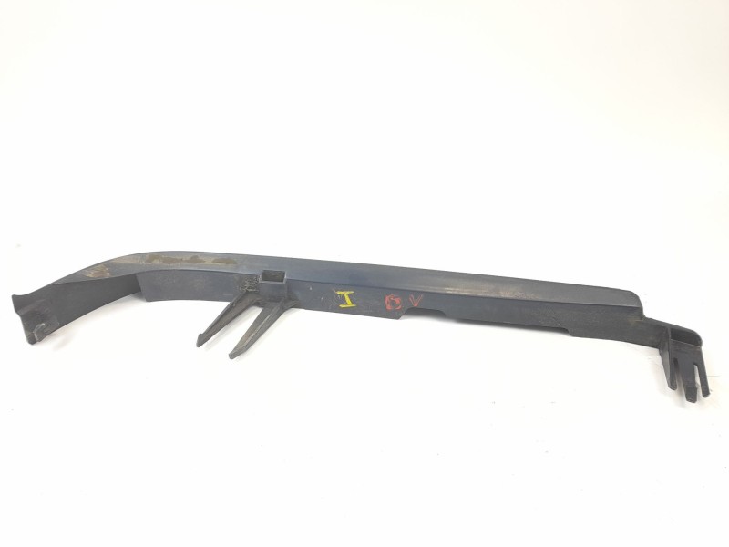 Recambio de molduras delanteras para volvo 460 (464) 1.8 referencia OEM IAM   