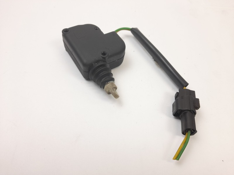 Recambio de motor cierre centralizado porton para volvo 460 (464) 1.8 referencia OEM IAM   