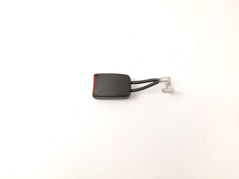 ENGANCHE CINTURON SEGURIDAD TRASERO DERECHO 3B0857740 