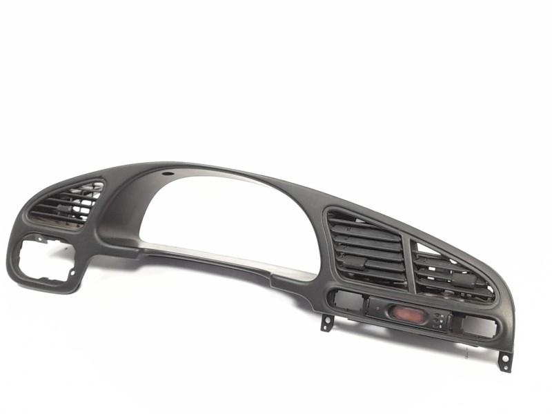 Recambio de salpicadero para daewoo lanos i referencia OEM IAM 96304305  