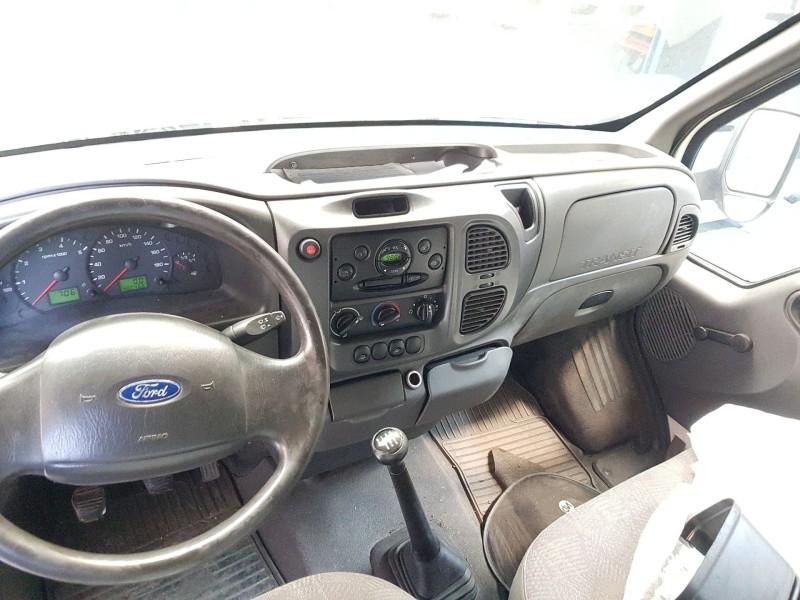 ford transit caja cerrada, media (fy) del año 2000
