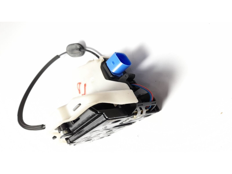 Recambio de cerradura puerta trasera derecha para volkswagen golf plus (521) advance referencia OEM IAM PA6630FV  