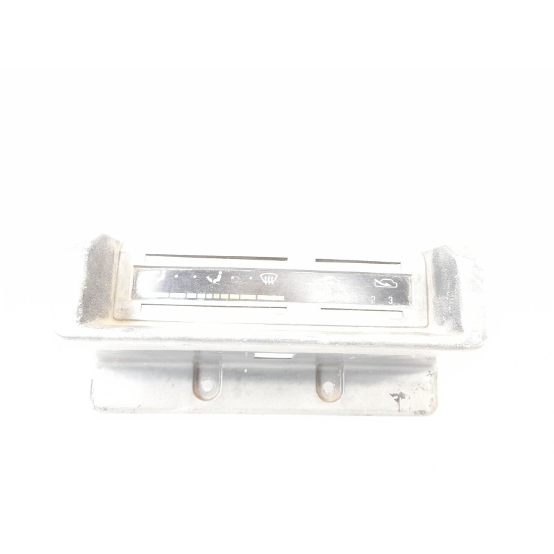 Recambio de moldura para nissan patrol iii/2 station wagon (w260) 2.8 d 4x4 referencia OEM IAM 200100753F  