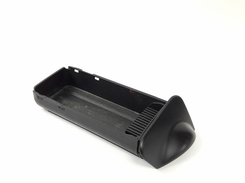 Recambio de cenicero para ford focus sedán (dfw) 1.8 tdci referencia OEM IAM   